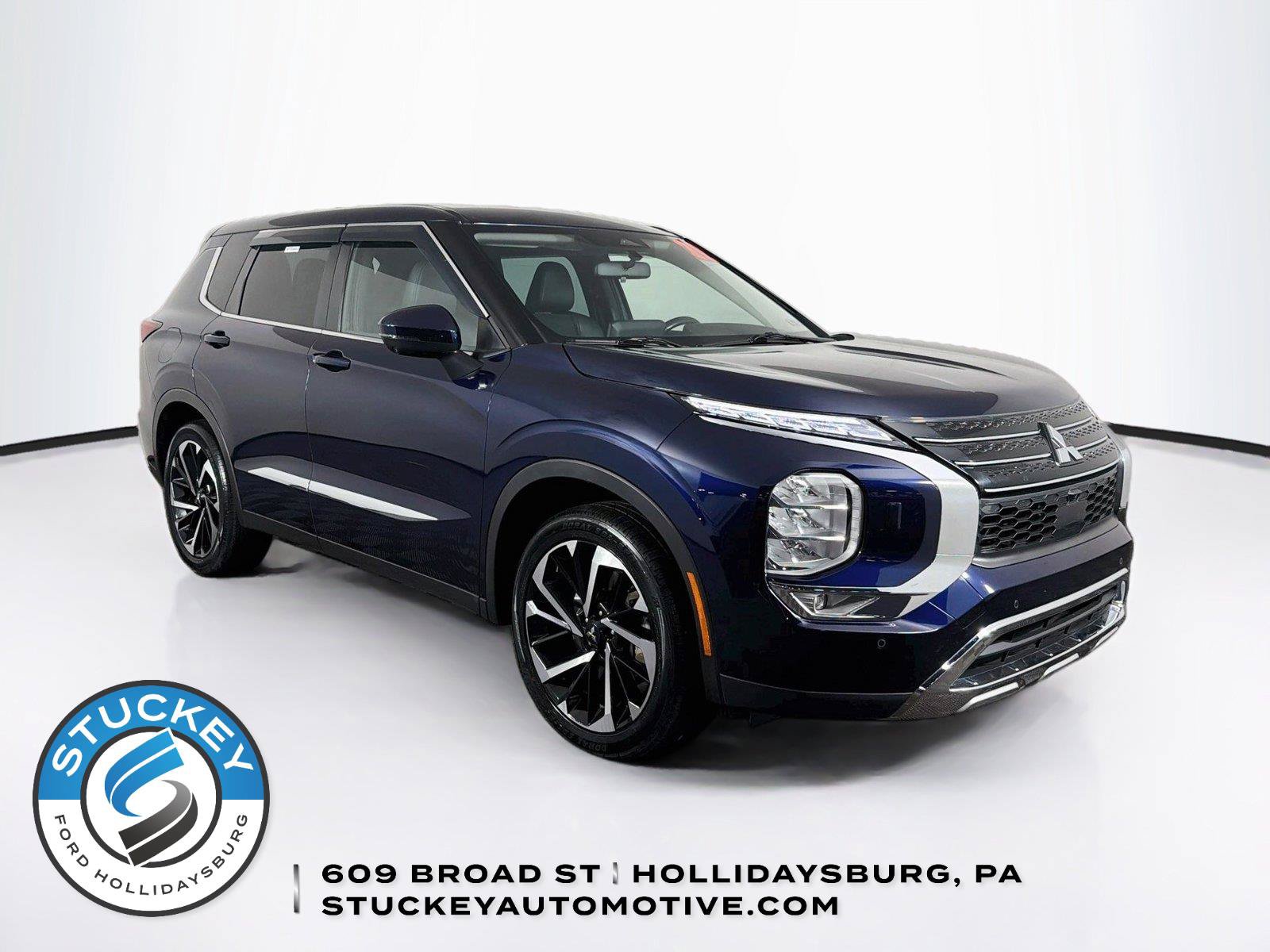 Used 2022 Mitsubishi Outlander SE AWD/4WD image 1