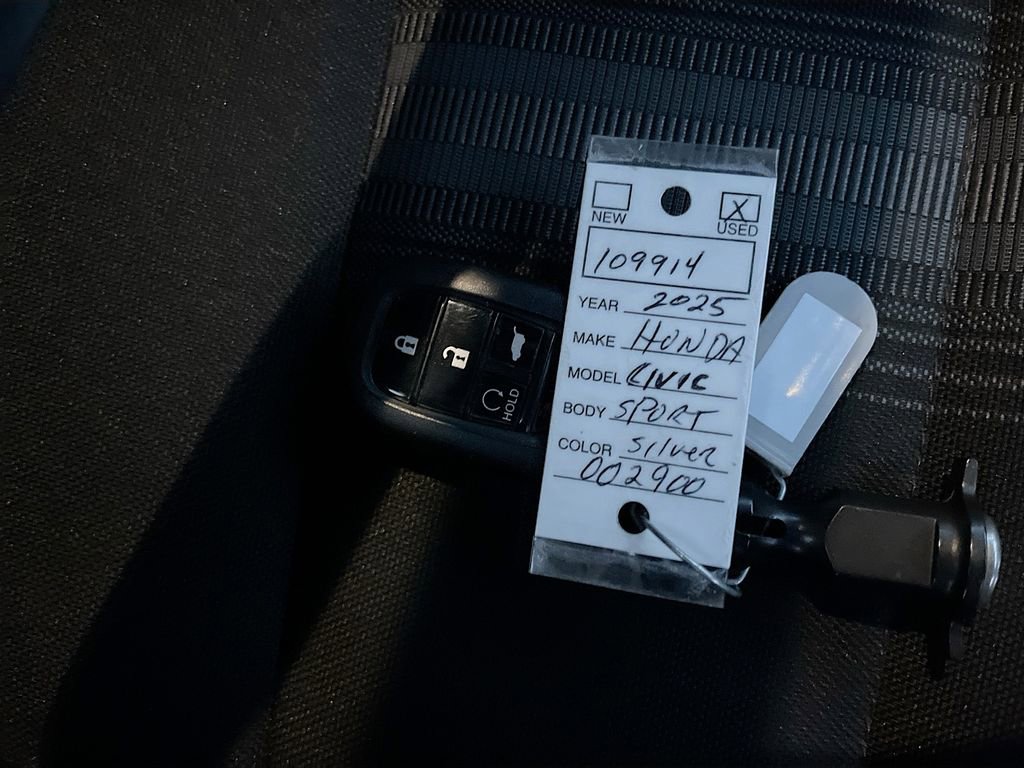 Used 2025 Honda Civic Sport image 32