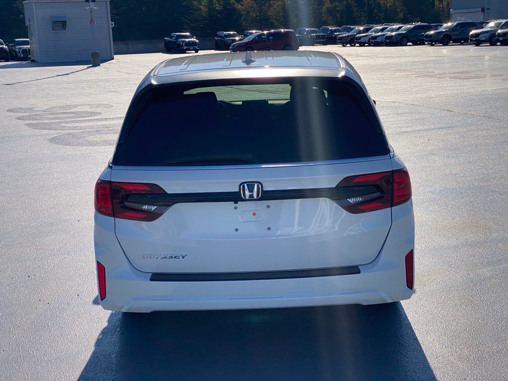 New 2027 Honda Odyssey EX-L image 10