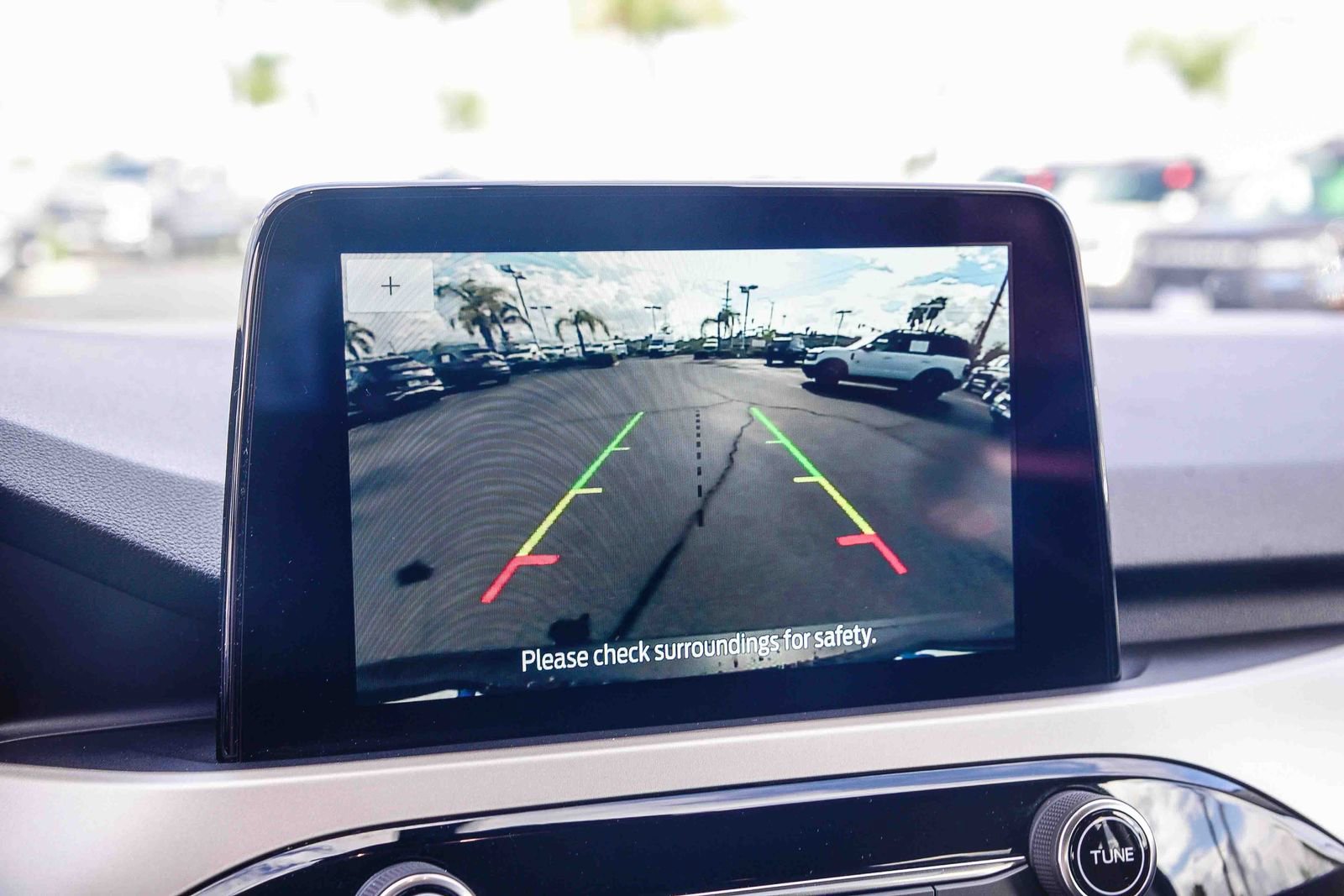 Certified 2022 Ford Escape SE w/ SE Sport Appearance Package image 25