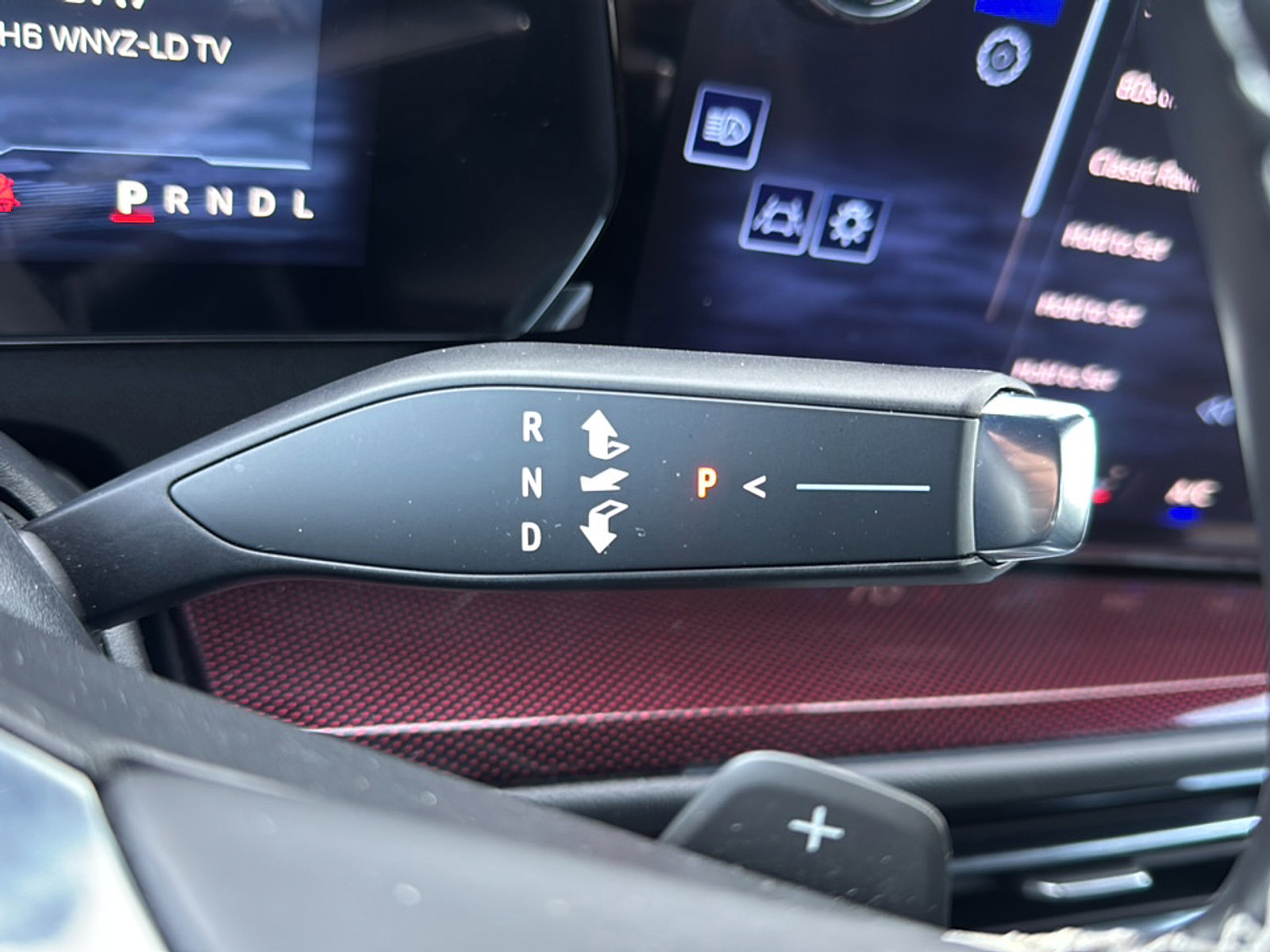 Used 2024 Chevrolet Traverse Z71 w/ LPO, Floor Liner Package image 32