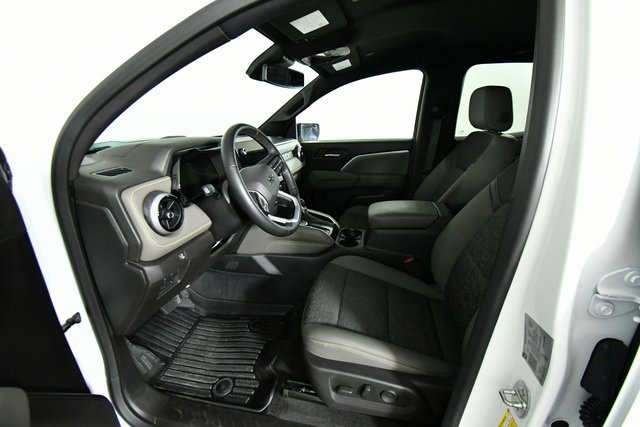 Used 2024 Chevrolet Colorado ZR2 w/ Safety Package image 5