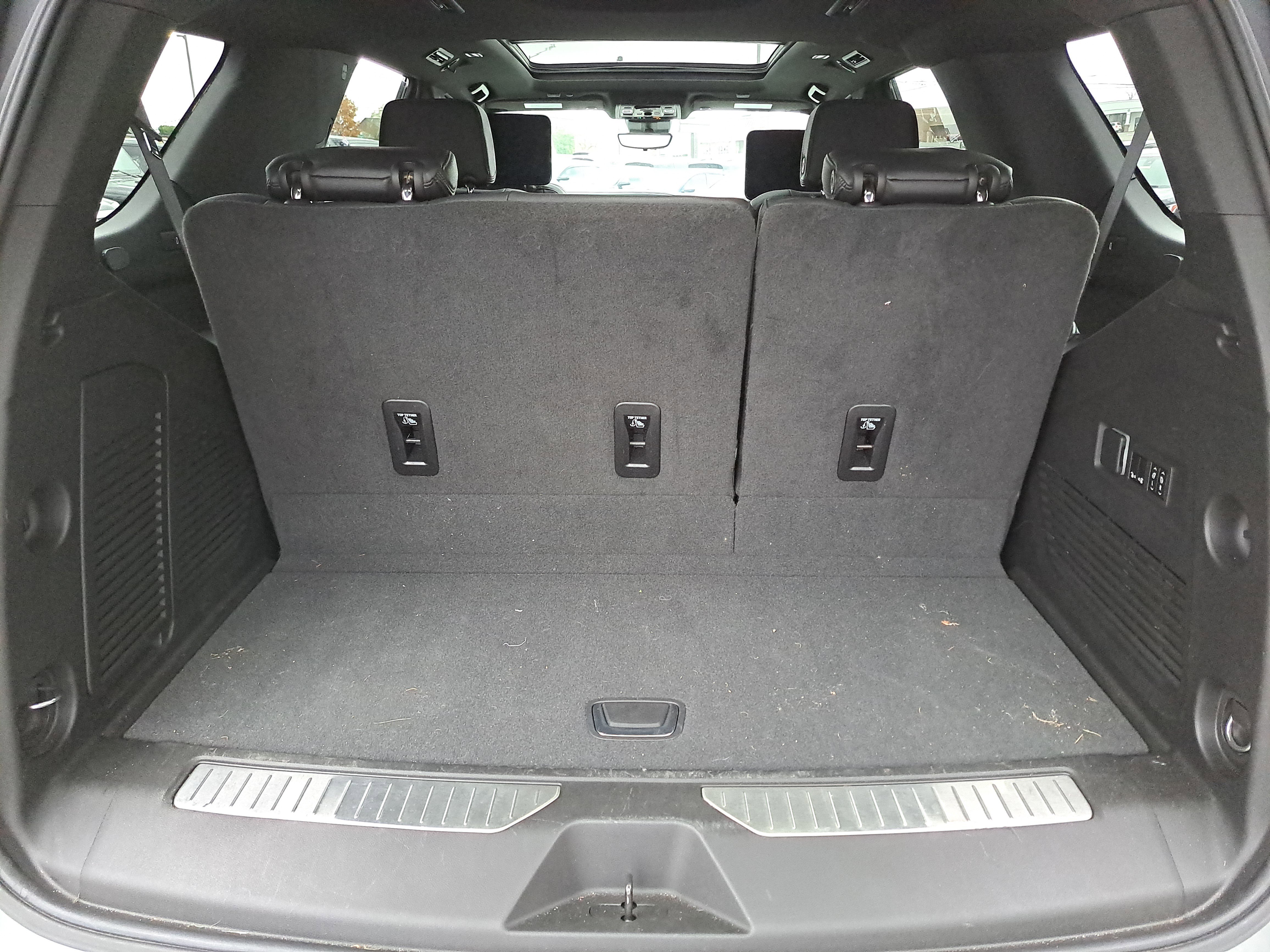 Used 2024 GMC Yukon Denali w/ Advanced Technology Package image 7