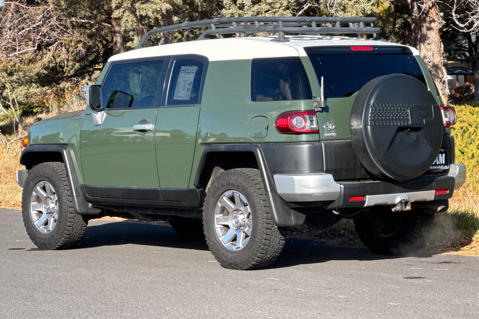 Used 2014 Toyota FJ Cruiser 4WD image 6