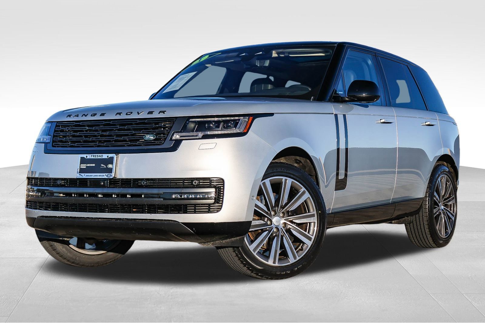 Certified 2023 Land Rover Range Rover SE image 1