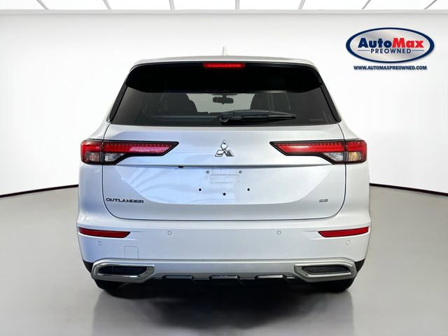 Used 2022 Mitsubishi Outlander SE image 5