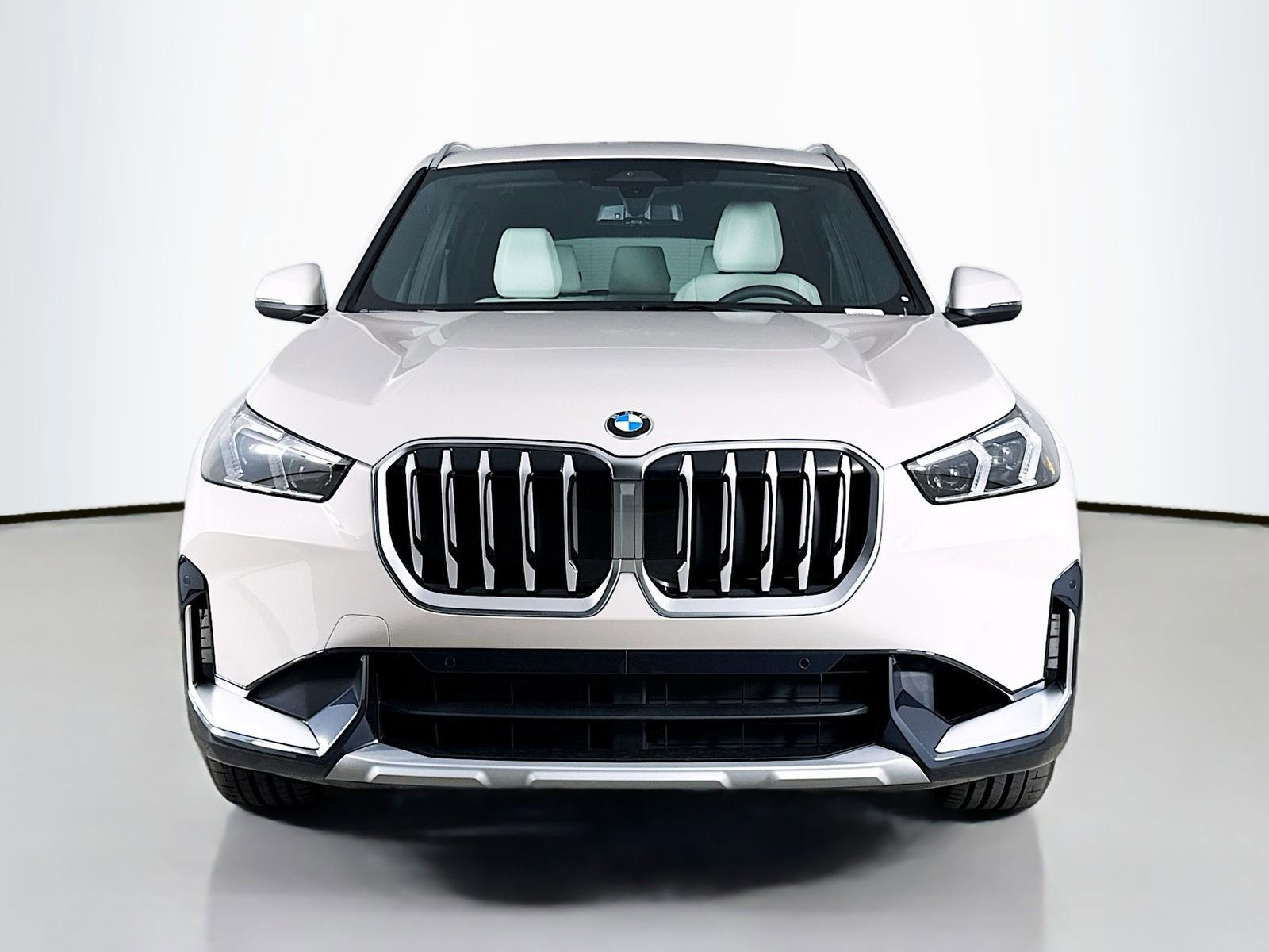 Used 2026 BMW X1 xDrive28i w/ Convenience Package image 2