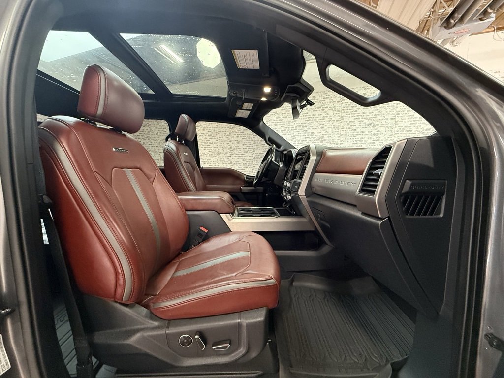 Used 2022 Ford F350 Platinum image 13