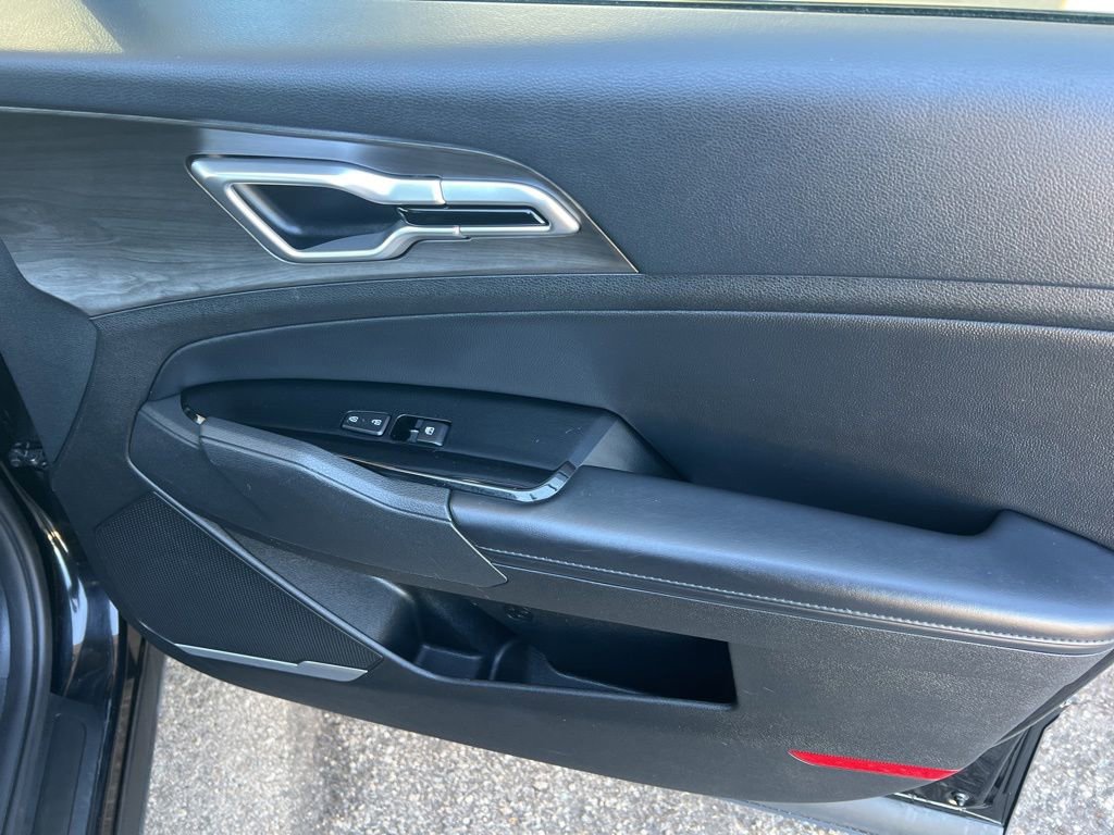 Certified 2023 Kia Sportage X-Line w/ X-Line Premium Package AWD/4WD image 23
