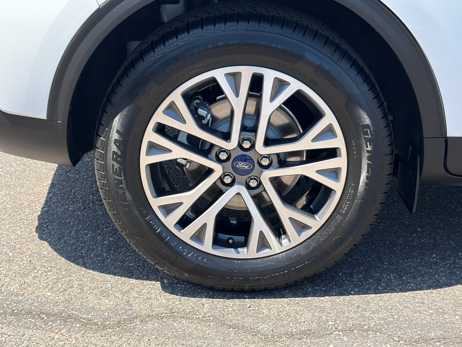 Used 2020 Ford Escape SEL FWD image 9