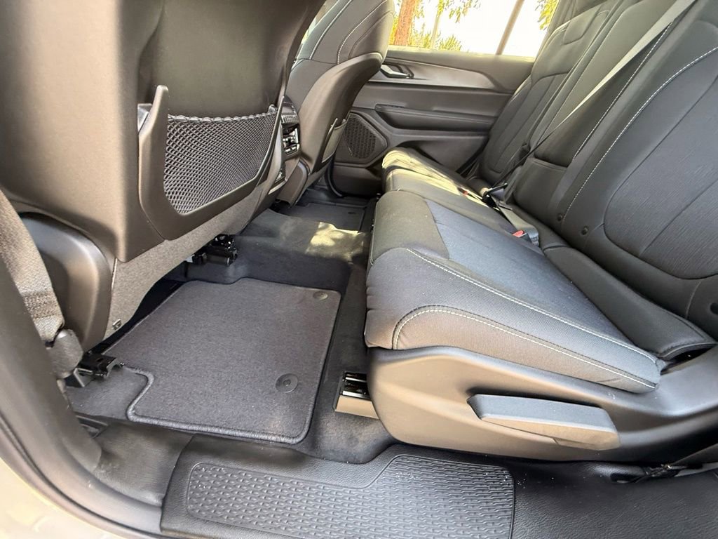 New 2026 Jeep Grand Cherokee L Laredo image 26