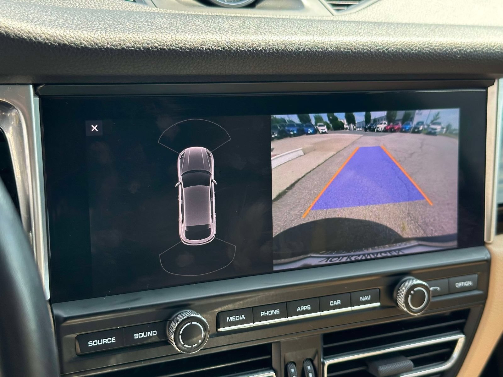 Used 2019 Porsche Macan AWD/4WD image 19