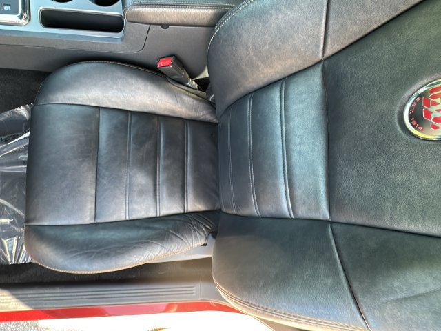 Used 2014 Dodge Challenger SXT RWD image 14