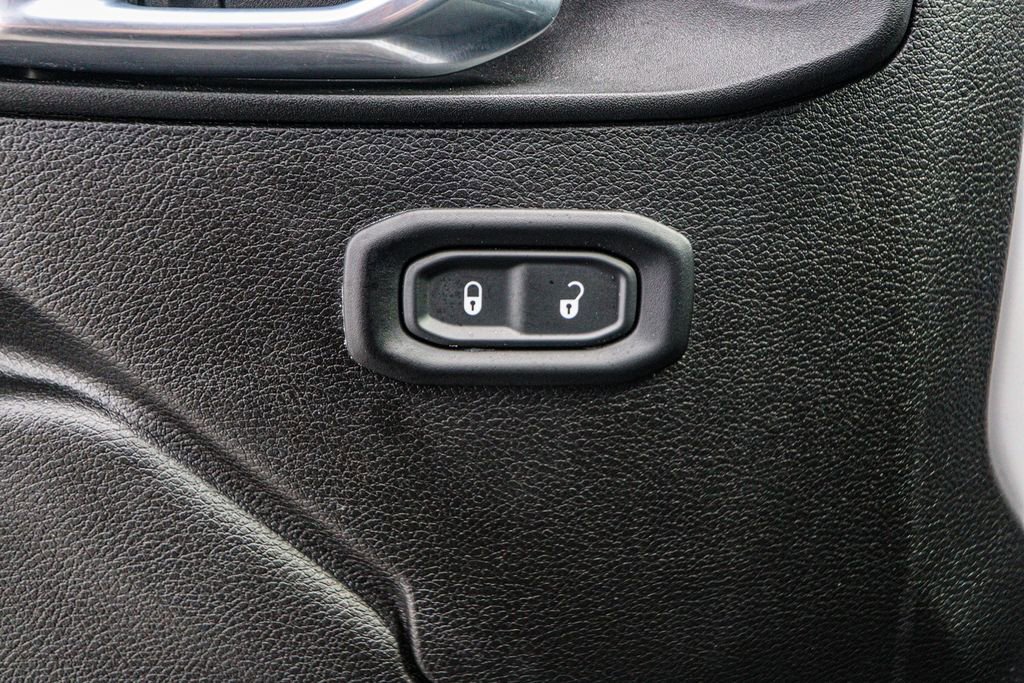 Used 2024 Jeep Wrangler Unlimited Rubicon image 45