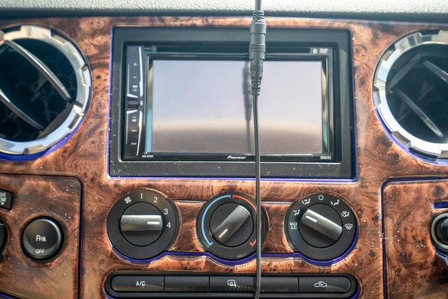 Used 2008 Ford F450 4x4 Crew Cab Super Duty image 26