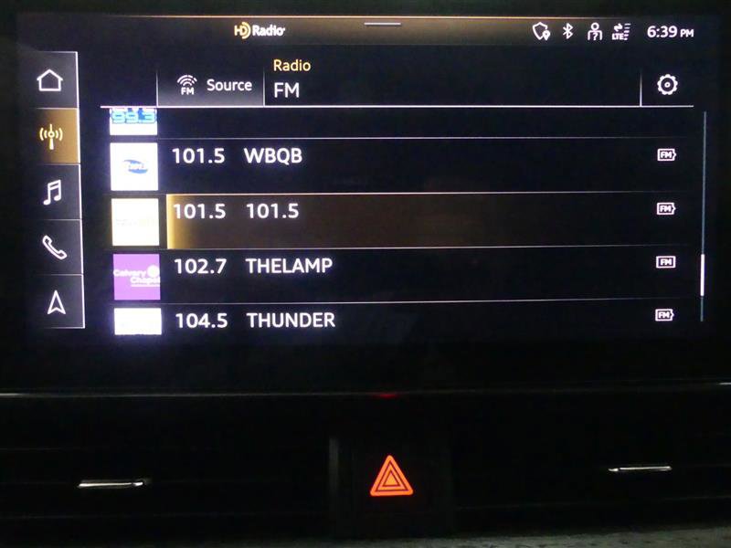 Used 2022 Audi A4 2.0T Premium w/ Convenience Package image 12