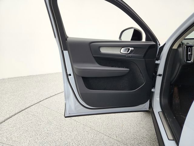 New 2026 Volvo XC40 B5 Plus w/ Protection Package Premier image 23