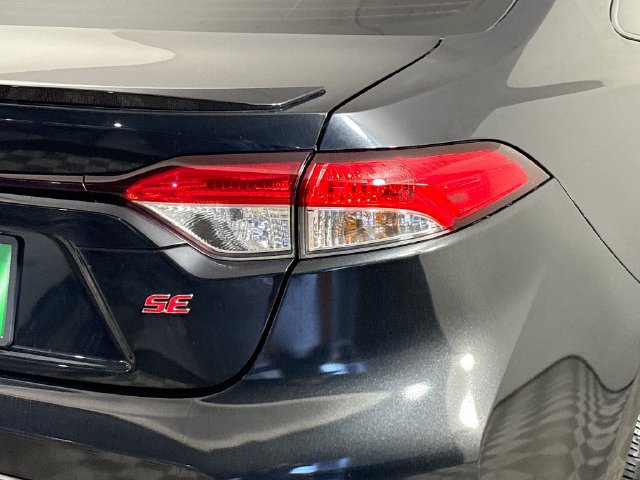 Used 2022 Toyota Corolla SE FWD image 33