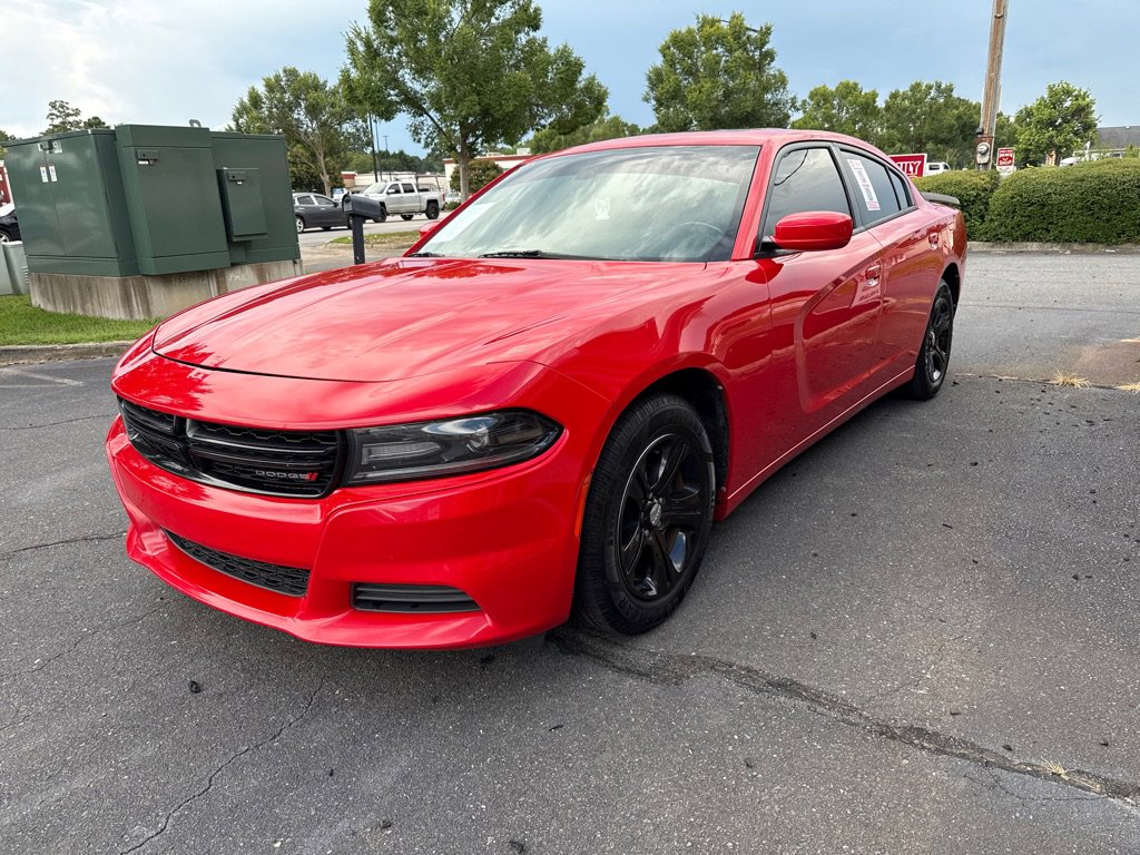 Used 2019 Dodge Charger SXT image 1