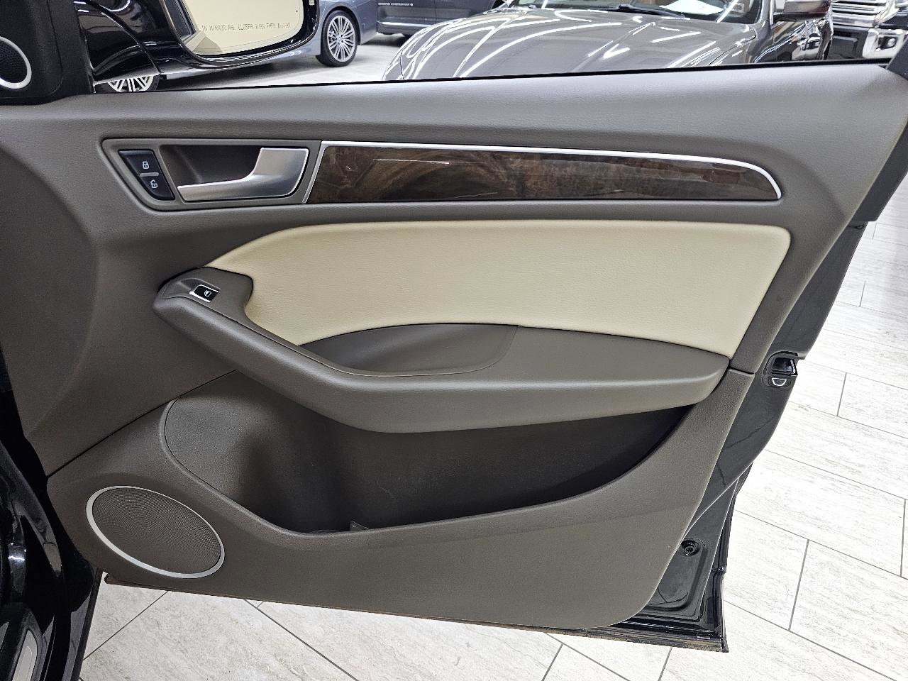 Used 2017 Audi Q5 2.0T Premium Plus w/ Technology Package image 40