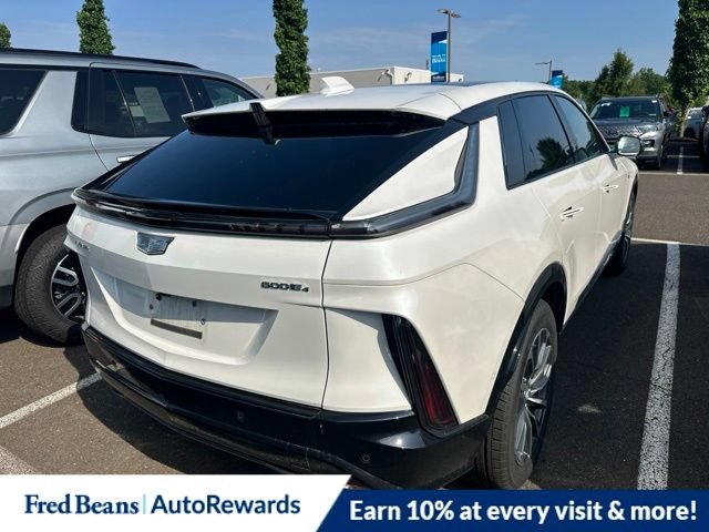 Used 2025 Cadillac Lyriq Sport w/ LPO, Floor Liner Package AWD/4WD image 6
