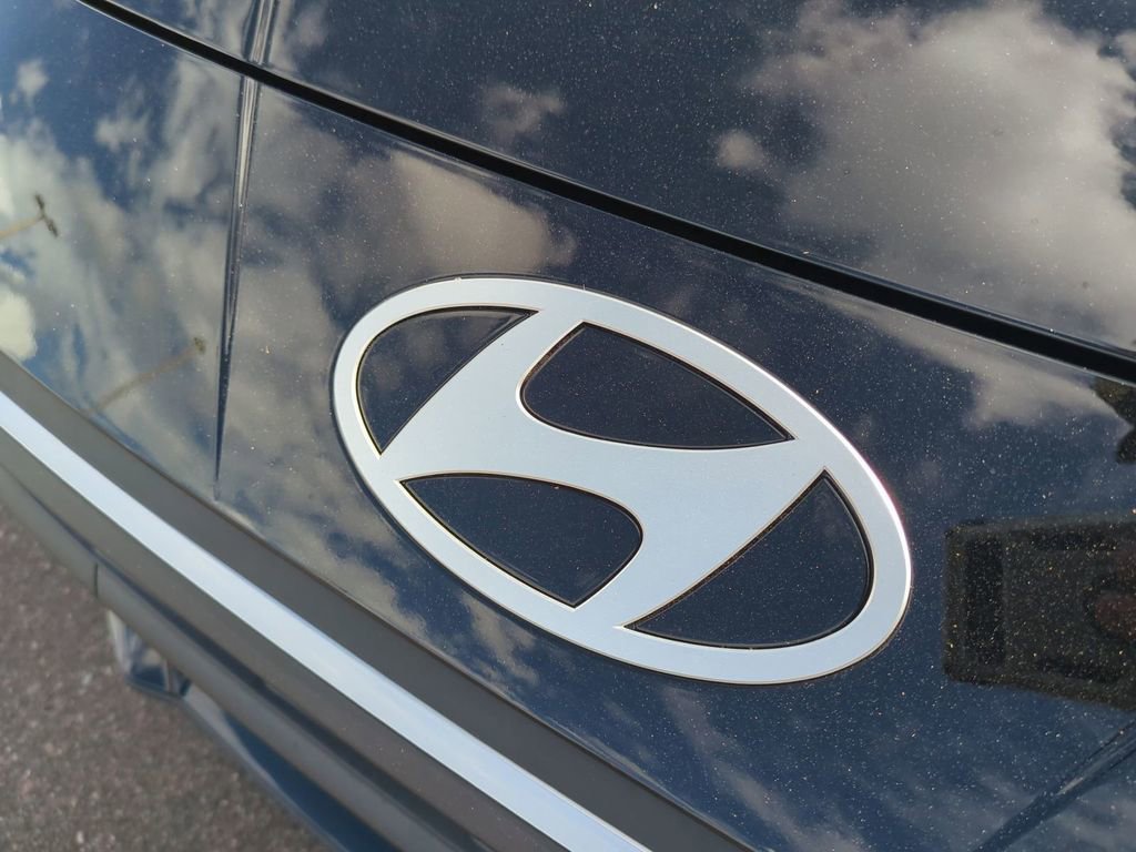 New 2026 Hyundai Elantra Sport FWD image 13