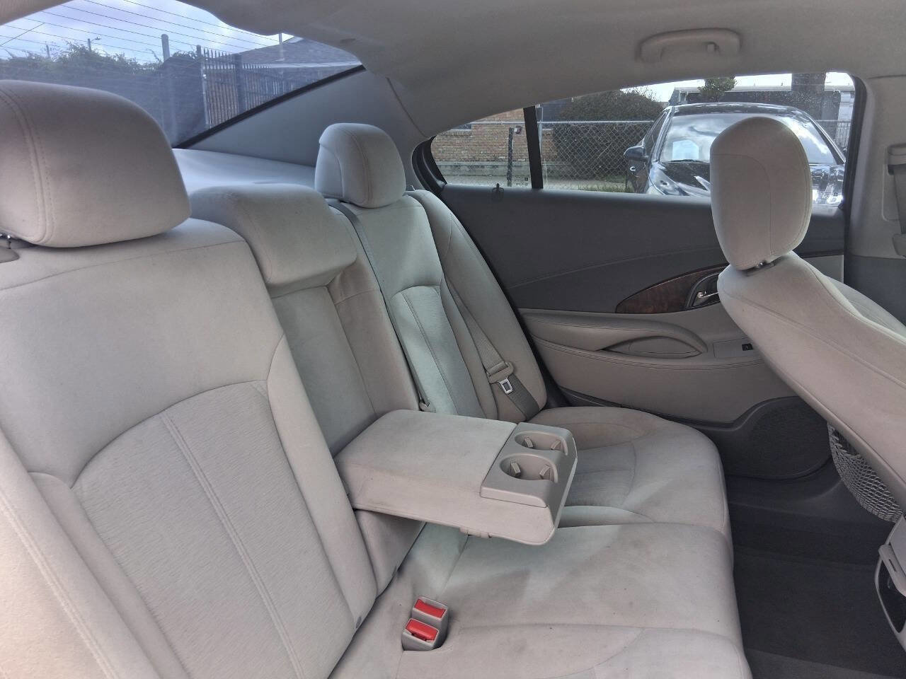 Used 2013 Buick LaCrosse image 18