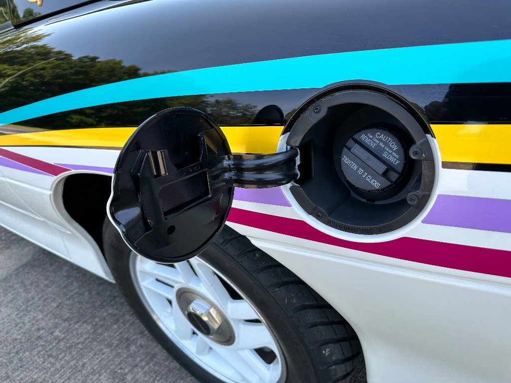 Used 1993 Chevrolet Camaro Z28 image 21