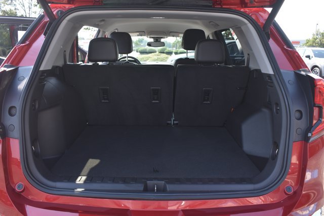 Used 2023 GMC Terrain SLT FWD image 18