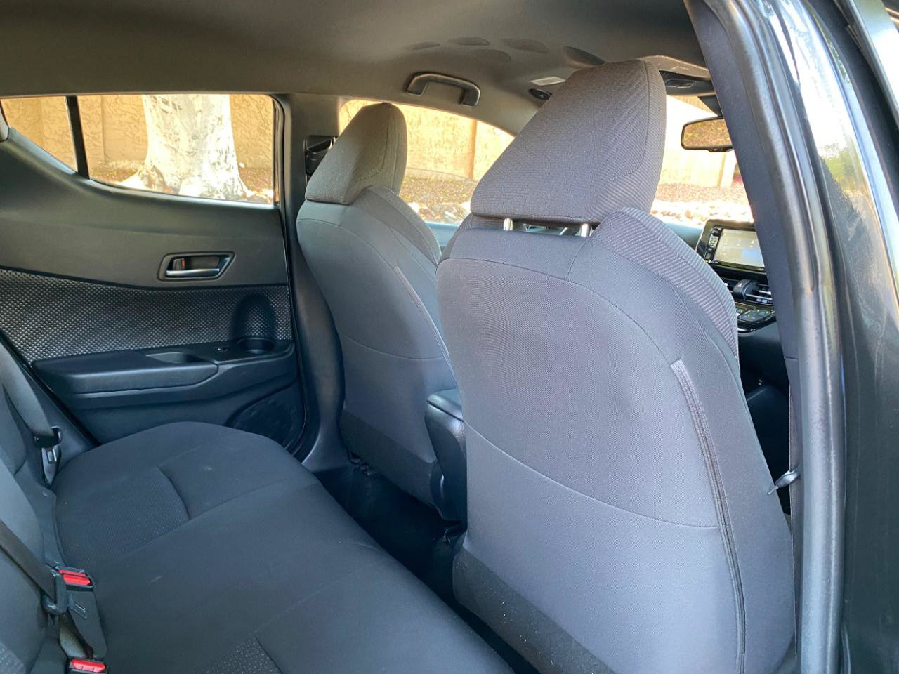 Used 2018 Toyota C-HR XLE FWD image 44