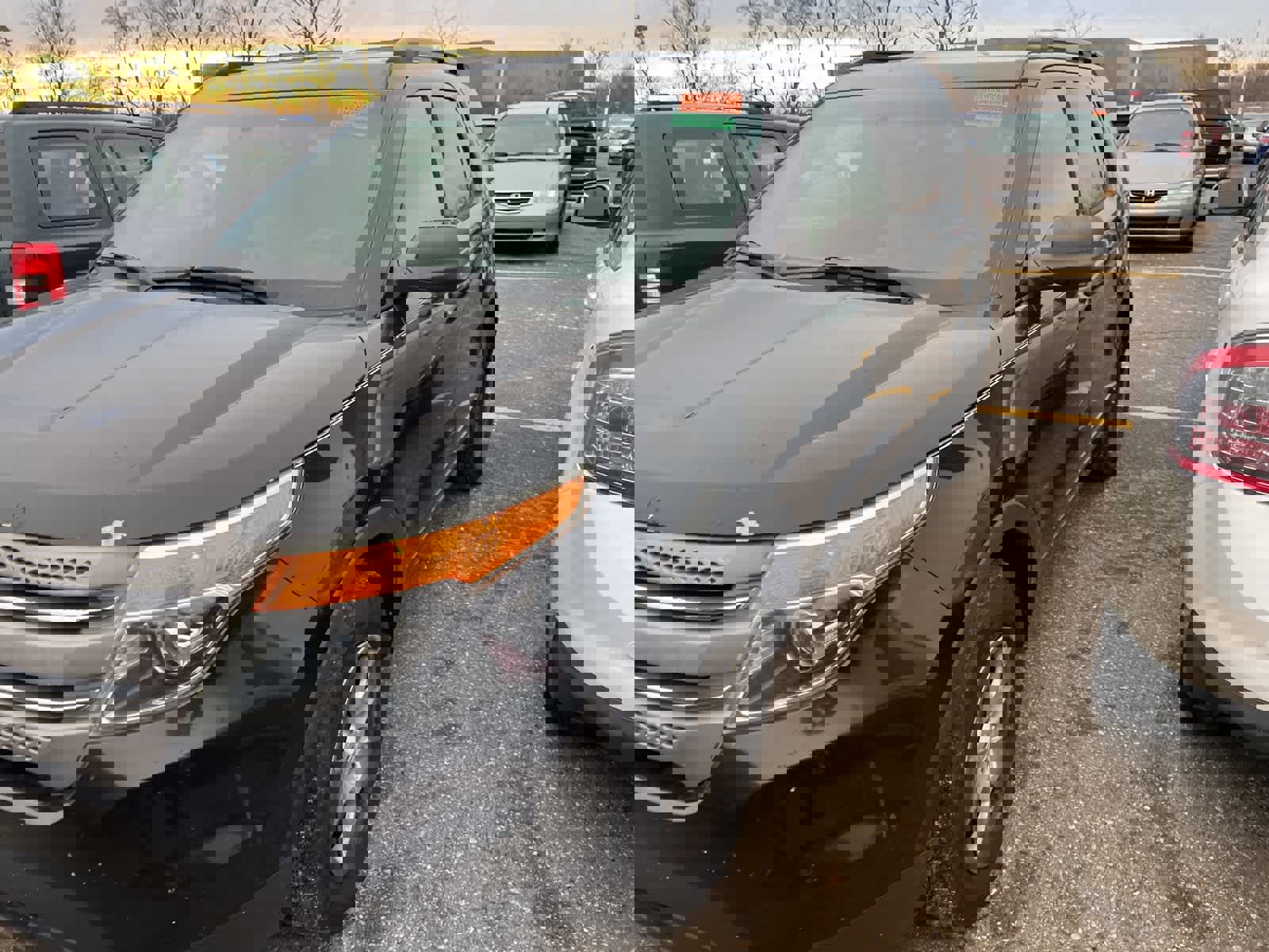 Used 2013 Ford Explorer 4WD w/ Class III Trailer Tow Pkg image 5