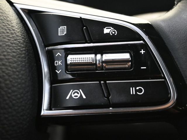 Used 2025 Kia Seltos EX FWD image 25