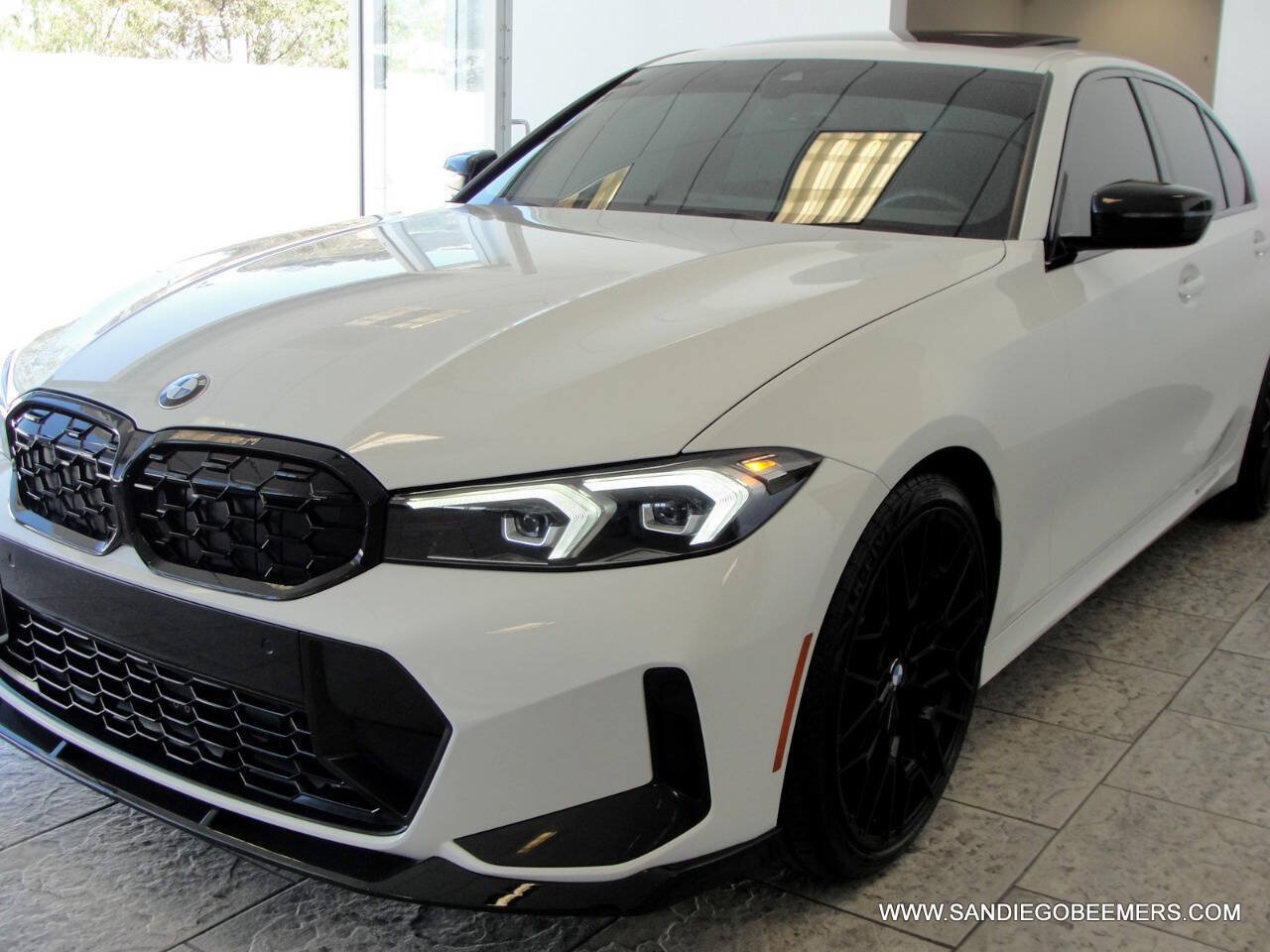 Used 2023 BMW 330i Sedan w/ M Sport Package RWD image 40