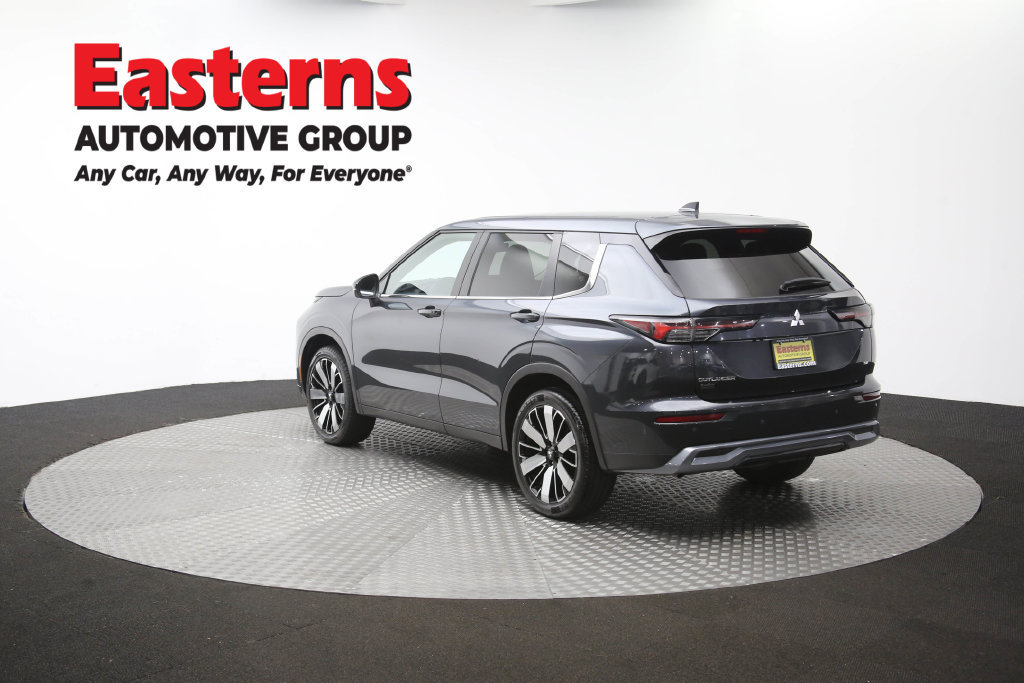 Used 2025 Mitsubishi Outlander SE FWD image 66