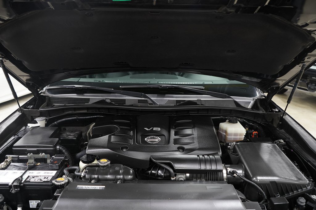 Used 2020 Nissan Armada Platinum RWD image 34