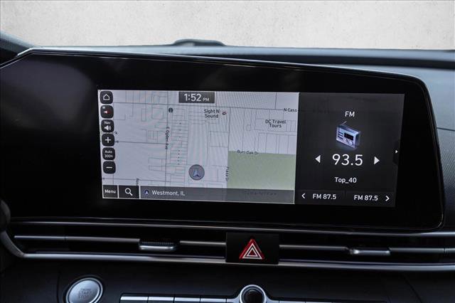 Used 2022 Hyundai Elantra Limited w/ Cargo Package image 17