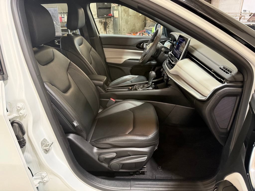 Used 2024 Jeep Compass Limited AWD/4WD image 25