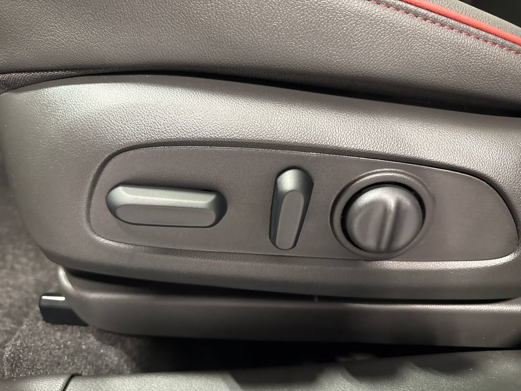 New 2026 Chevrolet TrailBlazer RS w/ Convenience Package FWD image 29