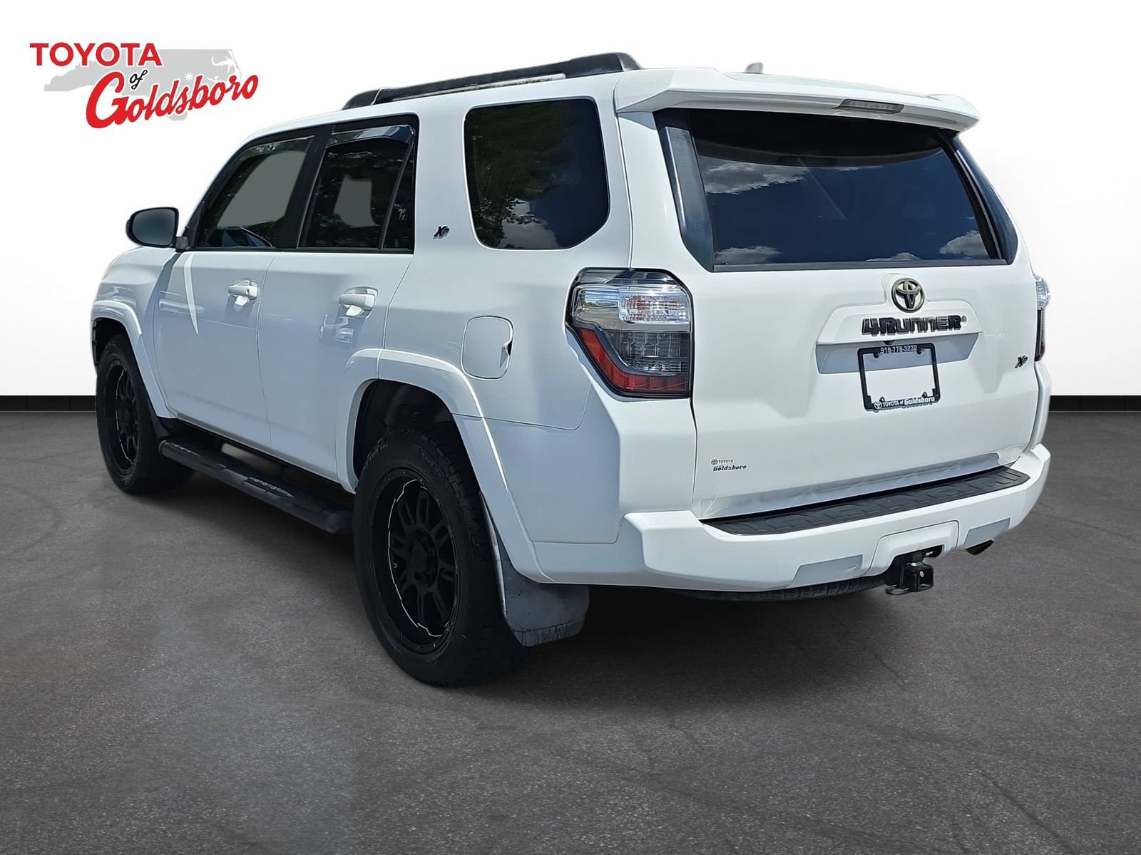Used 2016 Toyota 4Runner SR5 RWD image 7