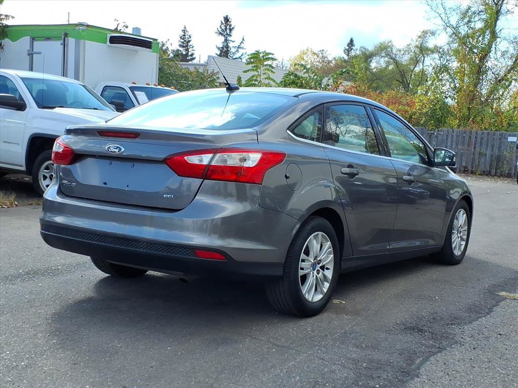Used 2012 Ford Focus SEL w/ SEL/Titanium Winter Pkg FWD image 5