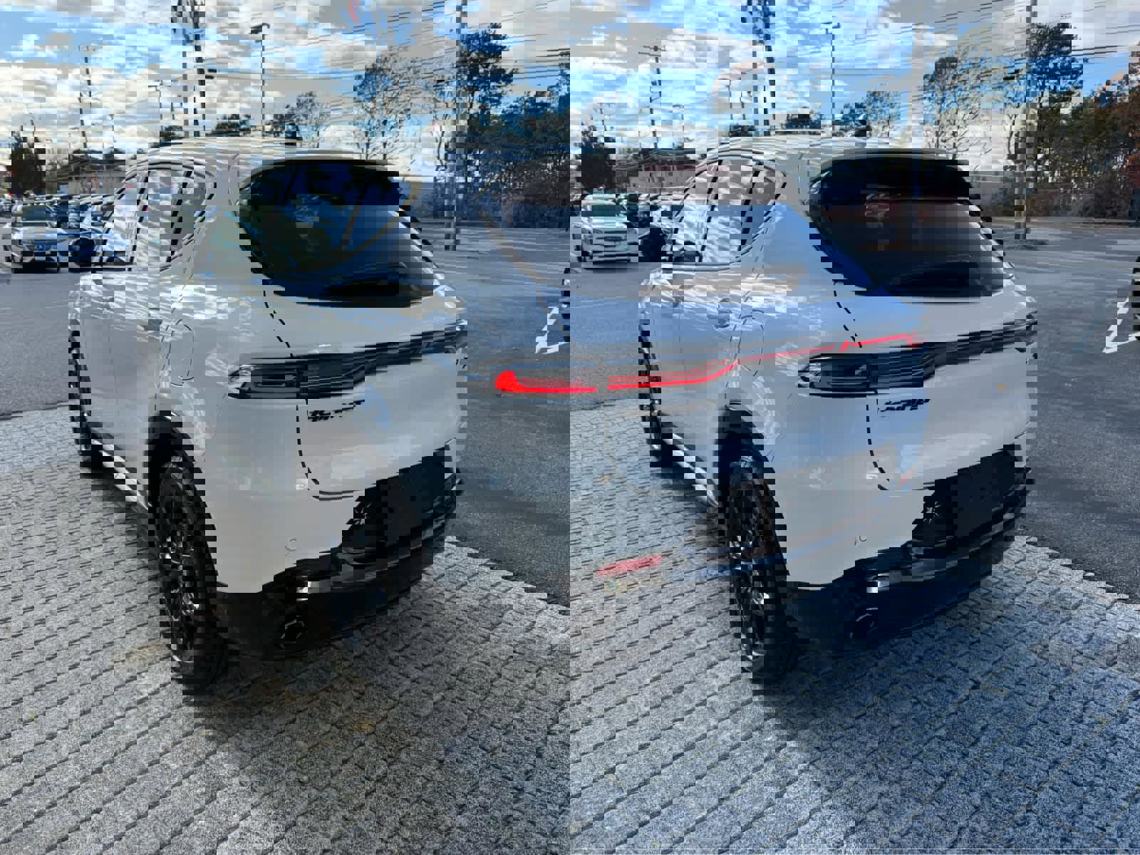 Used 2025 Dodge Hornet R/T w/ R/T Blacktop Package image 6