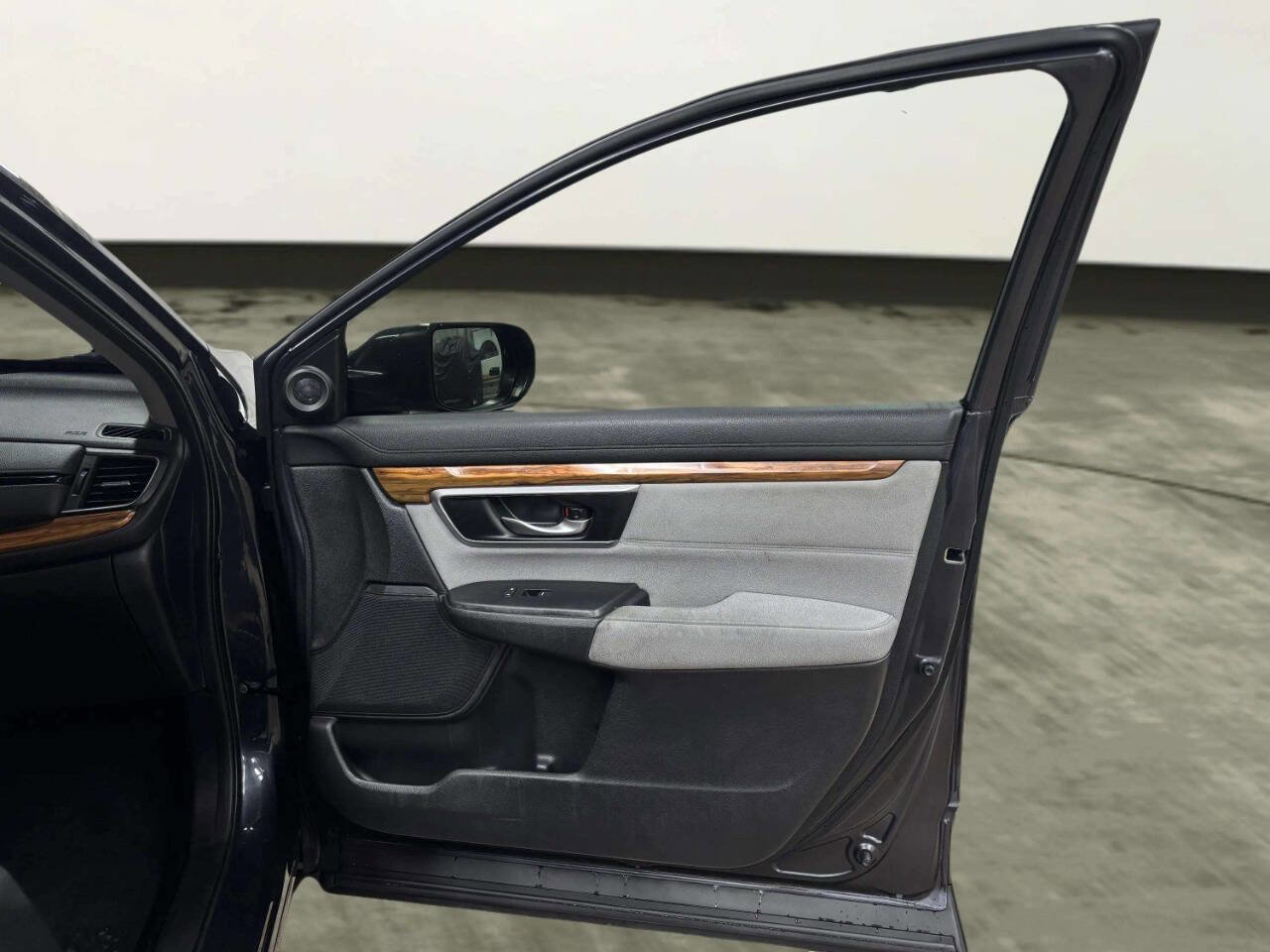 Used 2017 Honda CR-V EX image 20