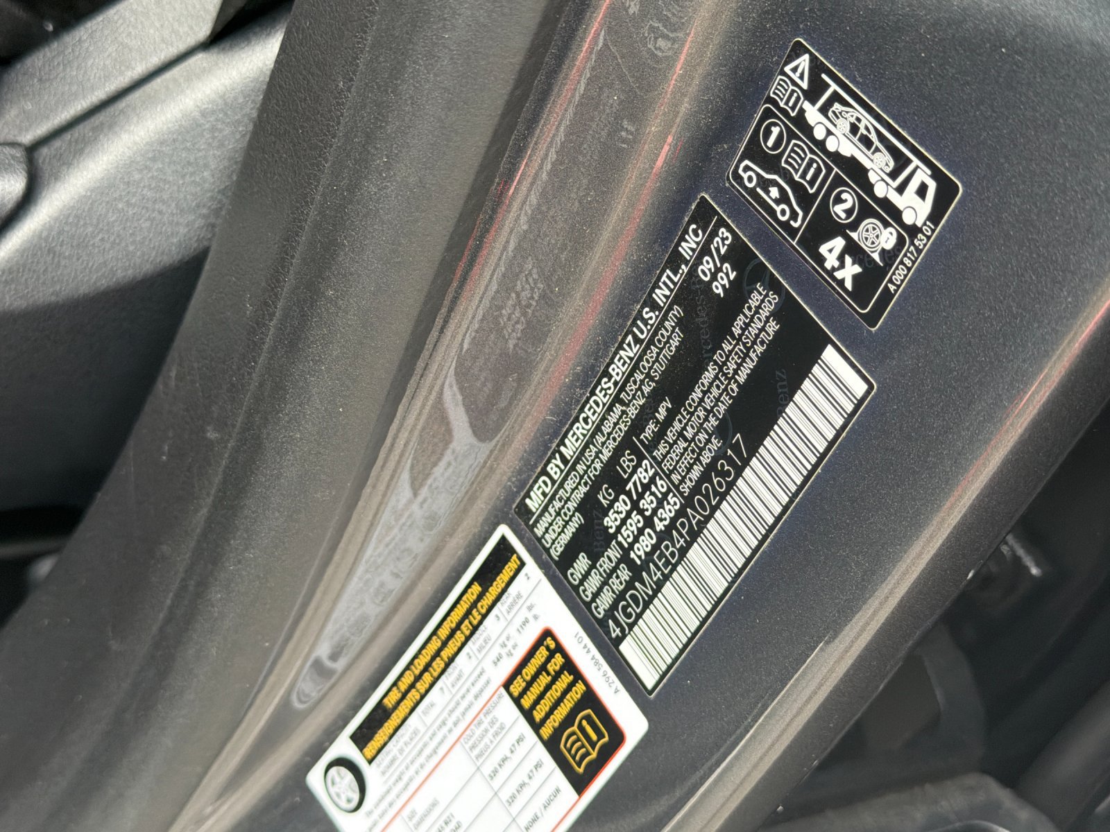 Certified 2023 Mercedes-Benz EQS 580 4MATIC SUV image 28