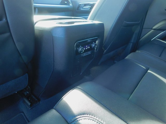 Used 2025 Chevrolet Tahoe Z71 image 24