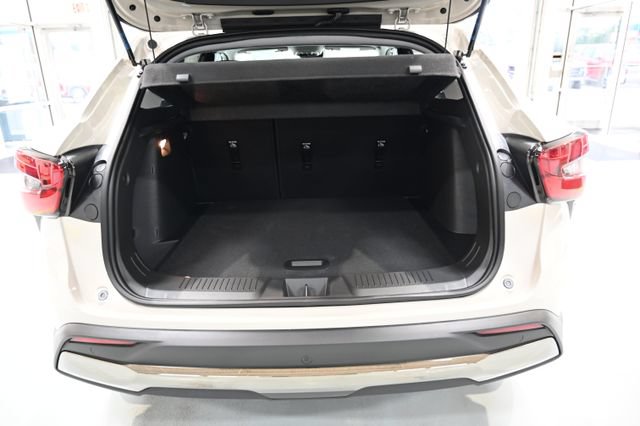 New 2026 Chevrolet Trax ACTIV w/ Sunroof Package FWD image 28