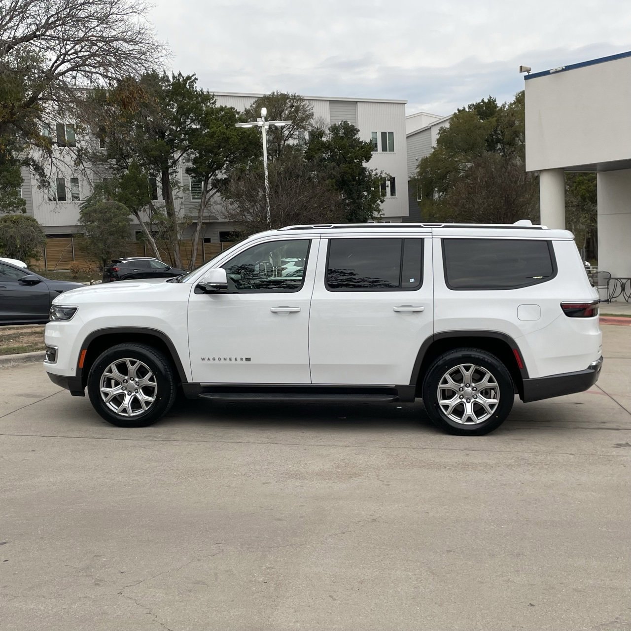 Used 2022 Jeep Wagoneer Series I w/ Convenience Group I image 24