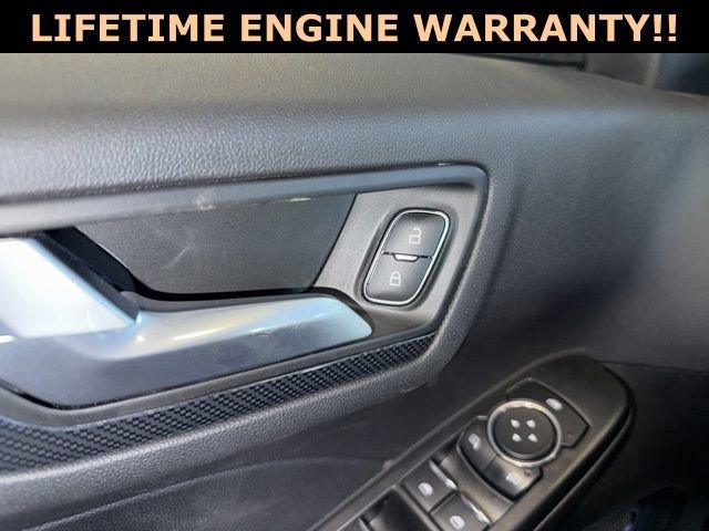 Used 2025 Ford Escape ST-Line w/ Cold Weather Package image 17