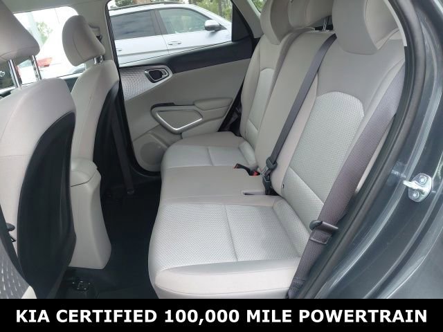 Used 2025 Kia Soul LX FWD image 22