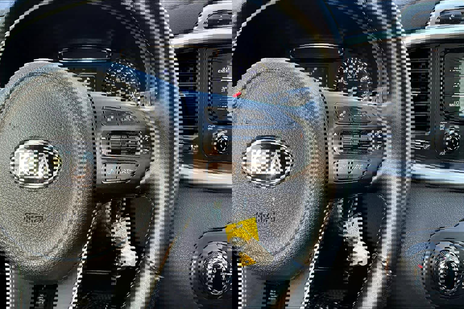 Used 2016 Kia Sorento LX w/ LX Convenience Package image 23