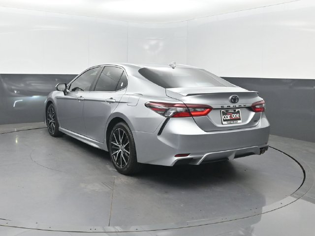 Used 2022 Toyota Camry SE FWD image 30